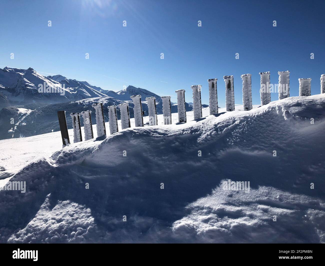 Bergeralm ski area, winter landscape, winter panorama, nature, wooden fence, Wipptal, Brenner Pass, Innsbruck, Steinach am Brenner, Tyrol, Austria Stock Photo