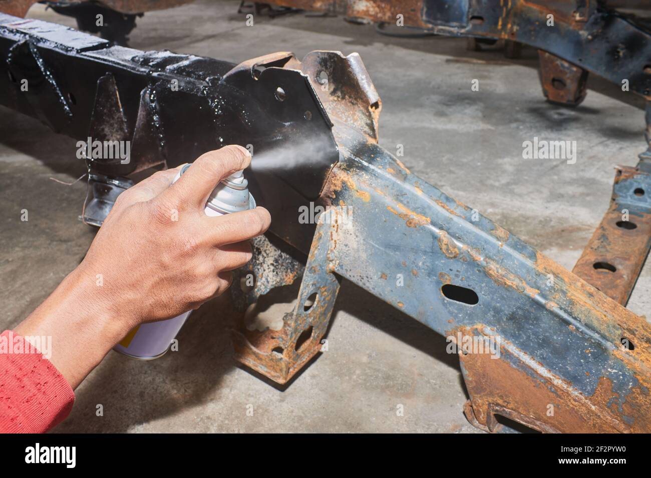 Car chassis spray Car chassis spray