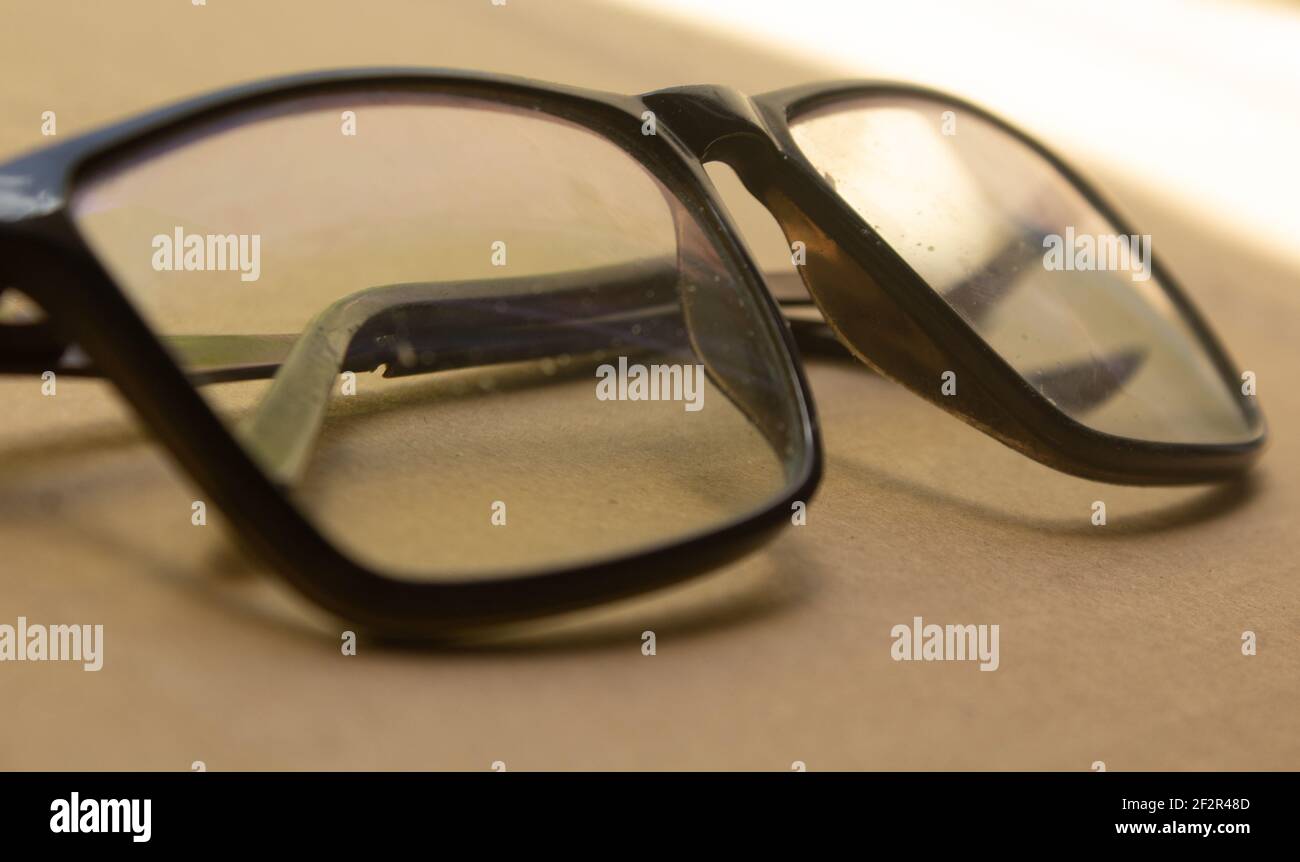 Old eyeglasses surface hires stock photography and images Alamy
