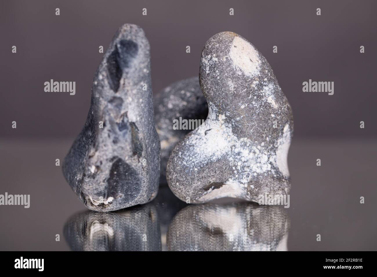 Flint stones hi-res stock photography and images - Alamy