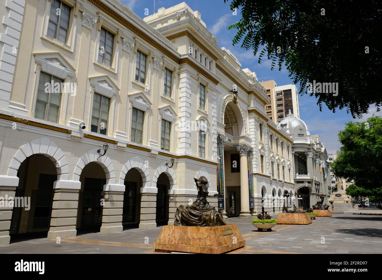 Ecuador Guayaquil - Facade of the University of the Arts - Universidad de las Artes Stock Photo