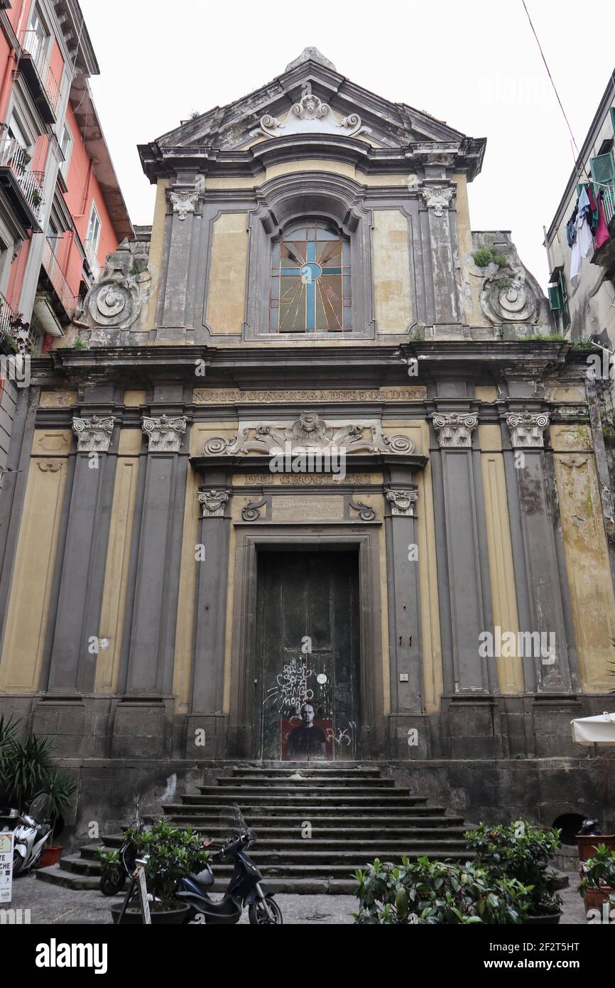 Napoli - Facciata della Chiesa di Sant'Aspreno ai Crociferi Stock Photo