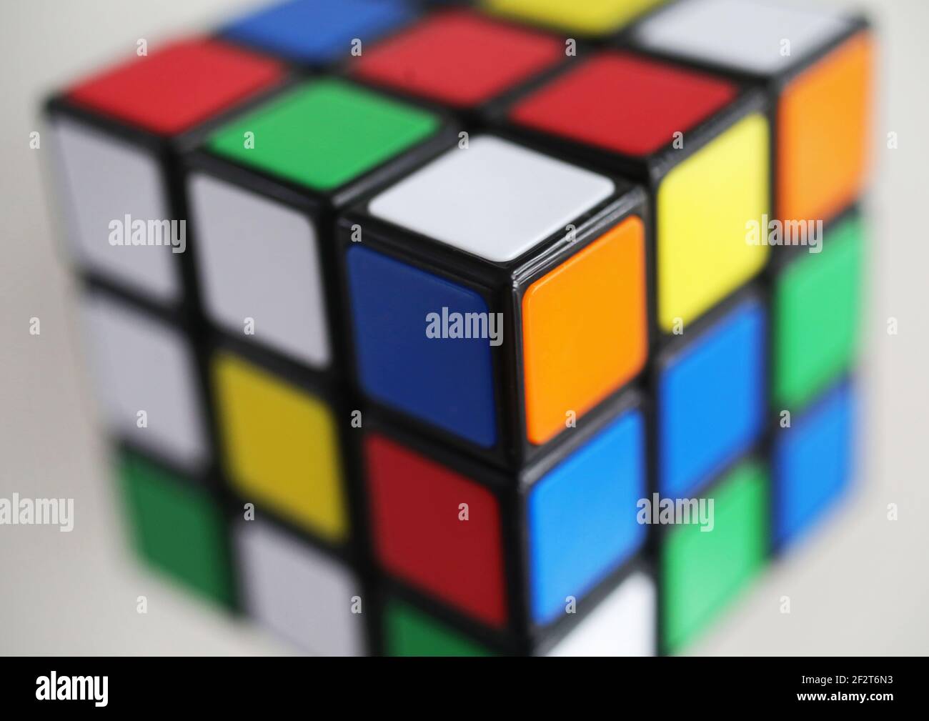> Museum > Maze Cube (3x3x3)