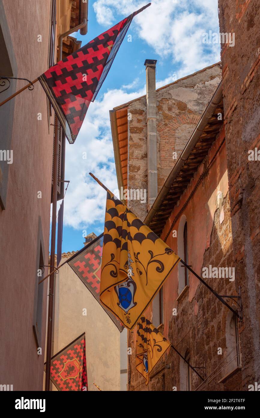 Medieval flags hi-res stock photography and images - Alamy