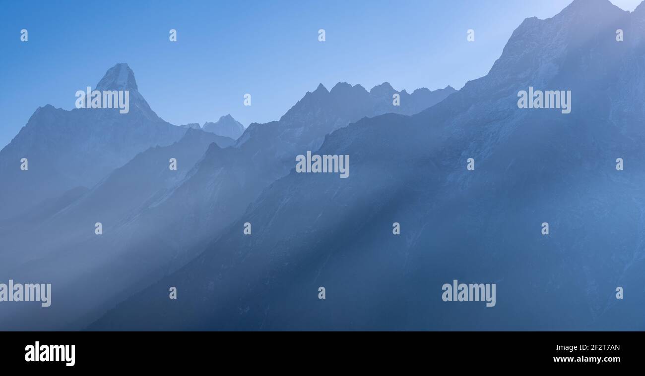 Himalayan glacier snow hi-res stock photography and images - Alamy