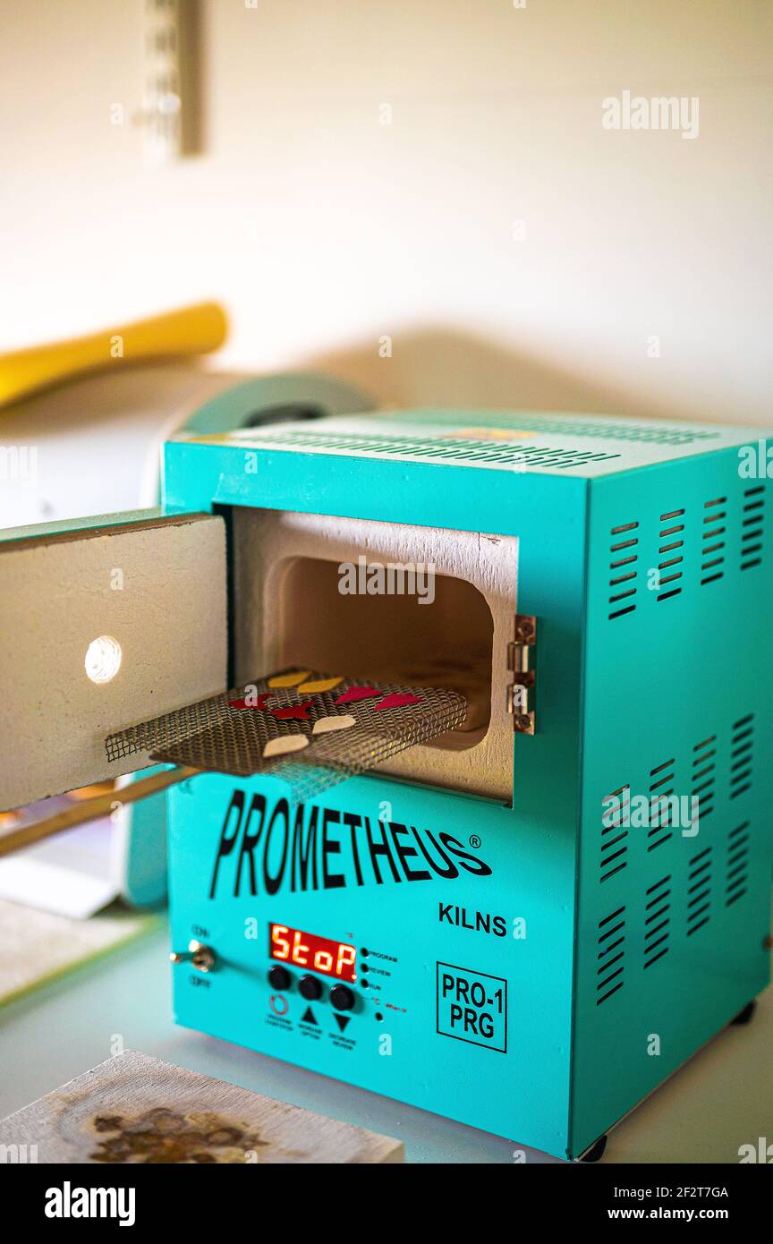 Kiln copper hires stock photography and images Alamy