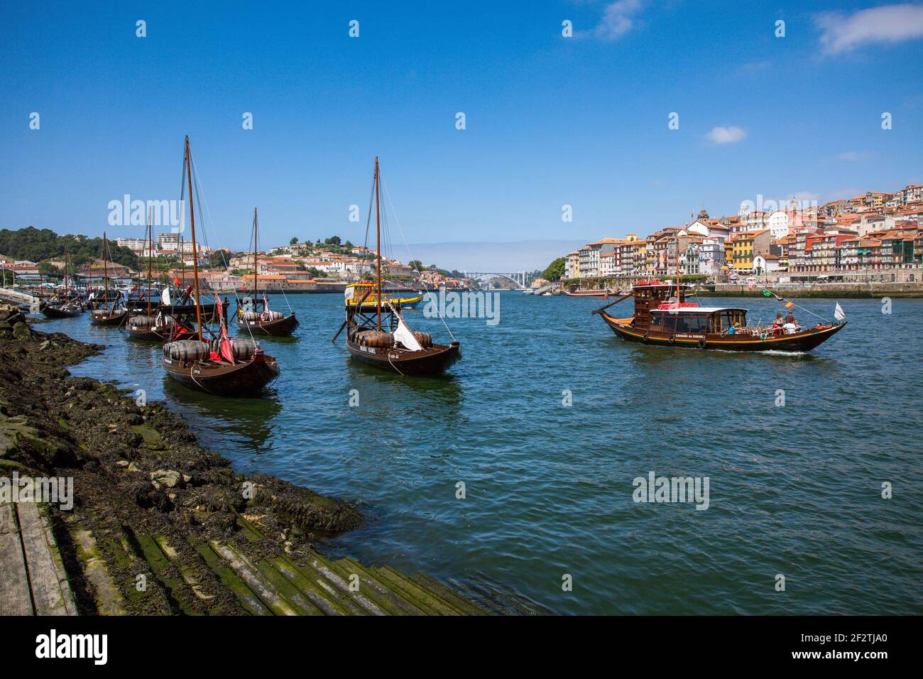 Oporto douro barge hires stock photography and images Alamy