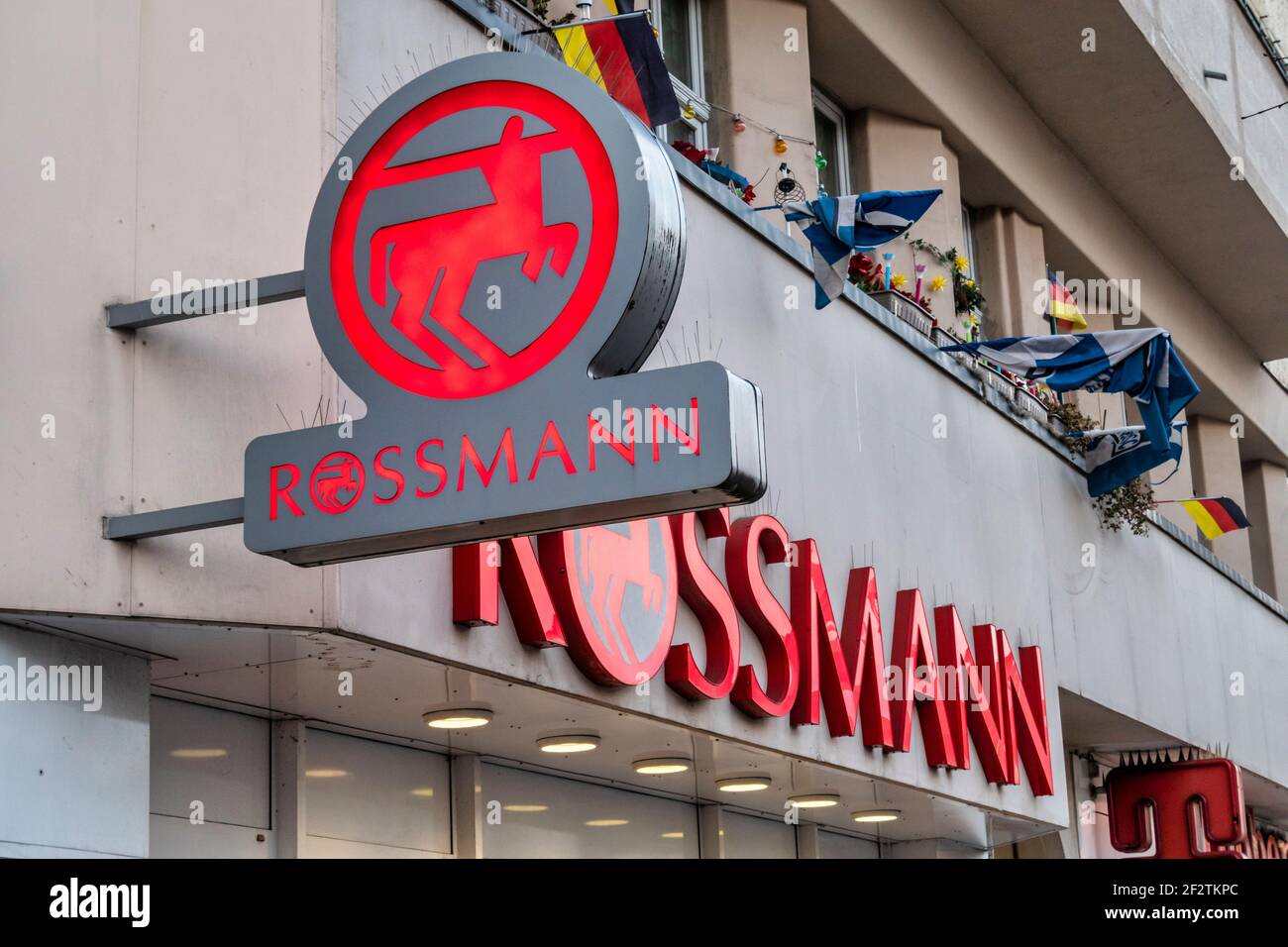 Logo, Rossmann, Drogeriemarkt, Deutschland, Europa Stock Photo - Alamy