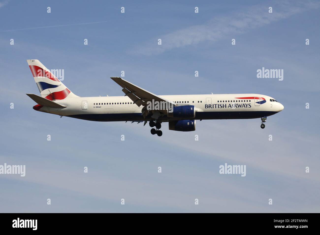 Long haul flight airways hi-res stock photography and Alamy