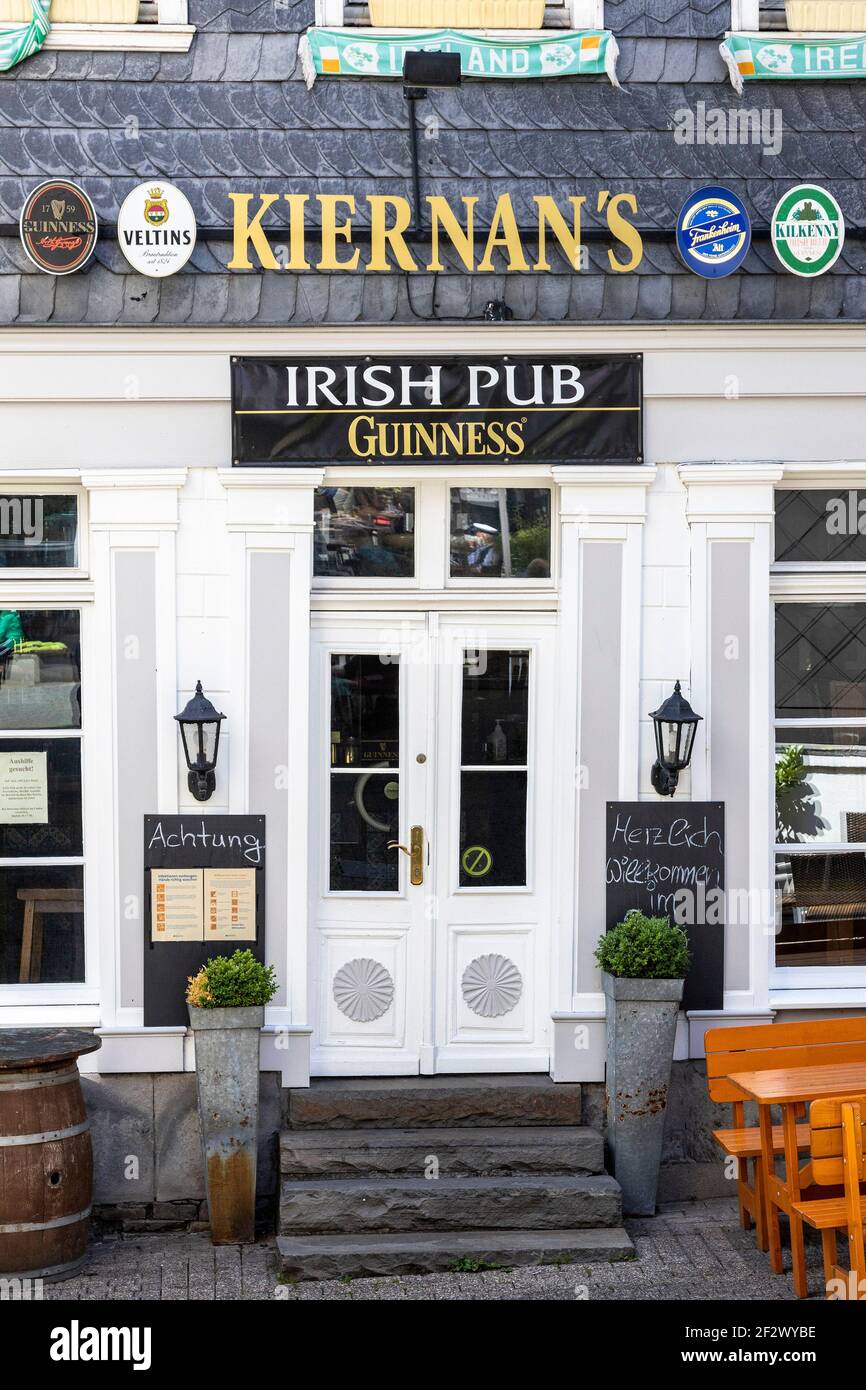 Irish pub door hires stock photography and images Alamy