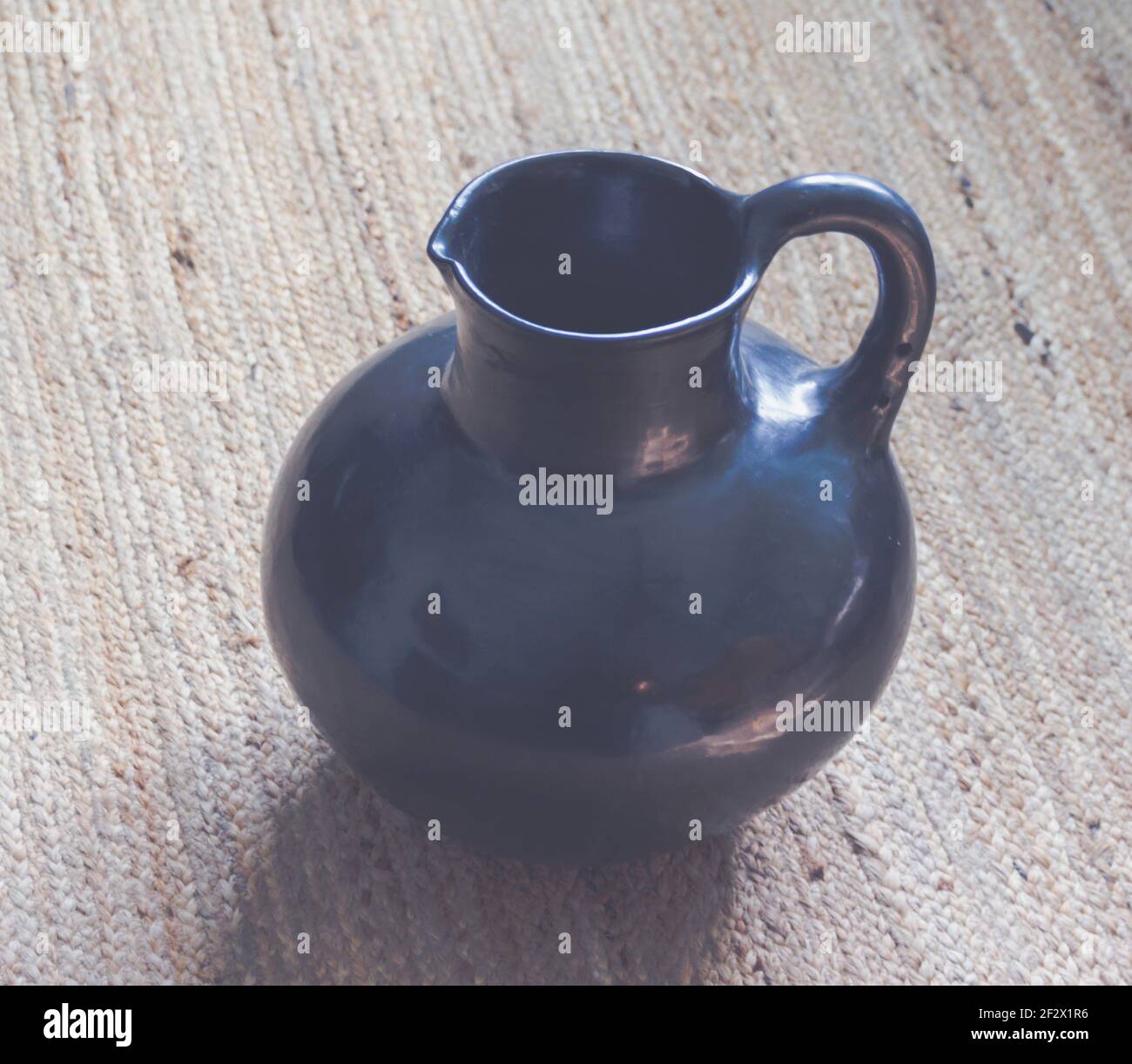 Photograph of a clay vase background or texture Stock Photo - Alamy