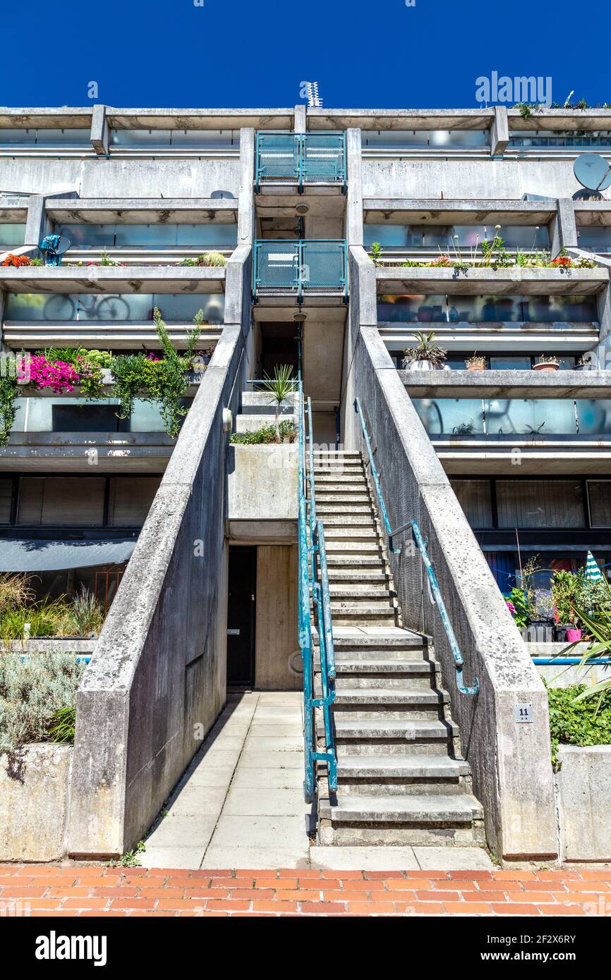 Brutalist style Alexandra Road Estate buildings and walkway in Swiss Cottage, London, UK Stock Photo