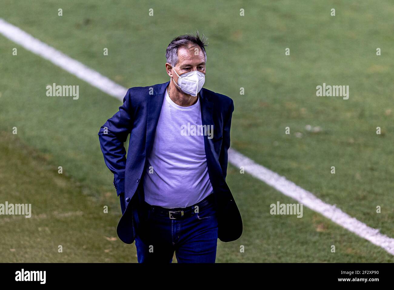 Santos, Brazil. 13th Mar, 2021. The coach Ariel Holan in the match between Santos and Ituano valid for the 4th round of the Paulista Championship Football Series A, held at Estádio Urbano Caldeira, Vila Belmiro, on the night of this Saturday, March 13, 2021. Credit: Van Campos/FotoArena/Alamy Live News Stock Photo