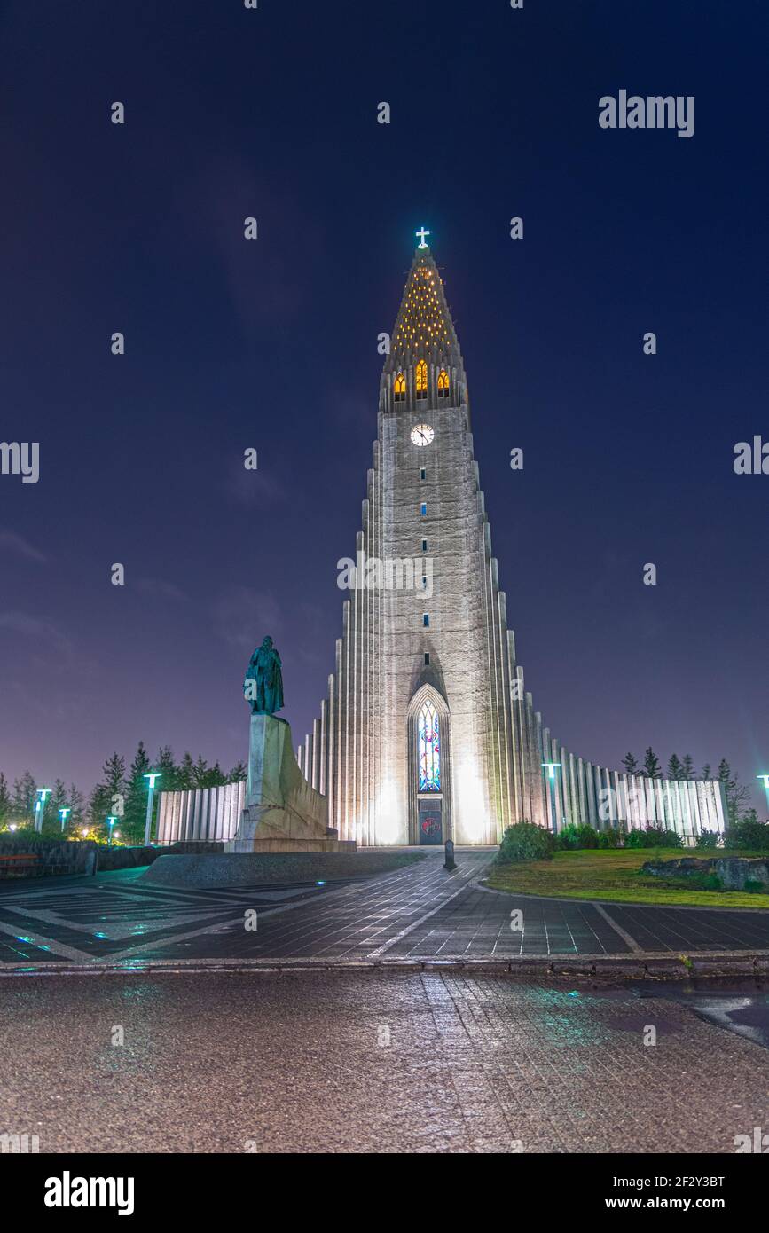 Night View Of Hallgrimskirkja Cathedral In Reykjavik Iceland Stock night-view-of-hallgrimskirkja-cathedral-in-reykjavik-iceland-stock