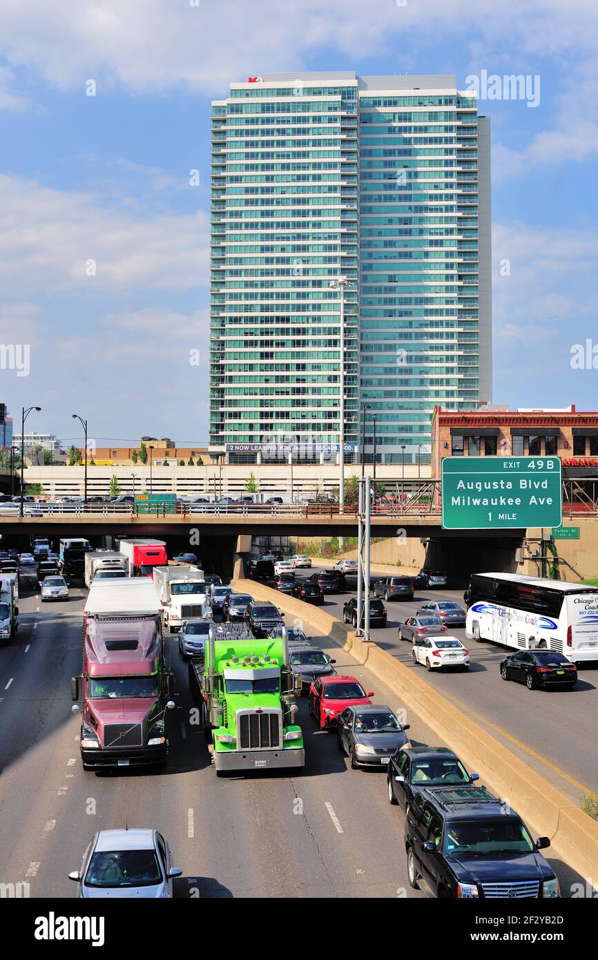 Chicago, Illinois, USA. Heavy afternoon traffic is a common scene on the Kennedy Expressway and other expressways in Chicago. Stock Photo