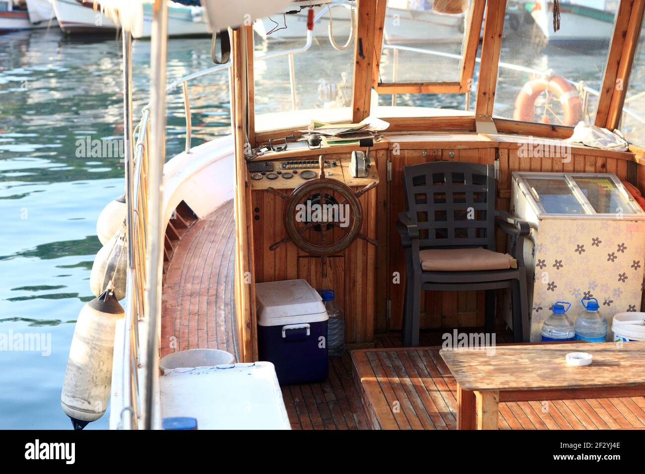 Vintage boat dashboard hires stock photography and images Alamy