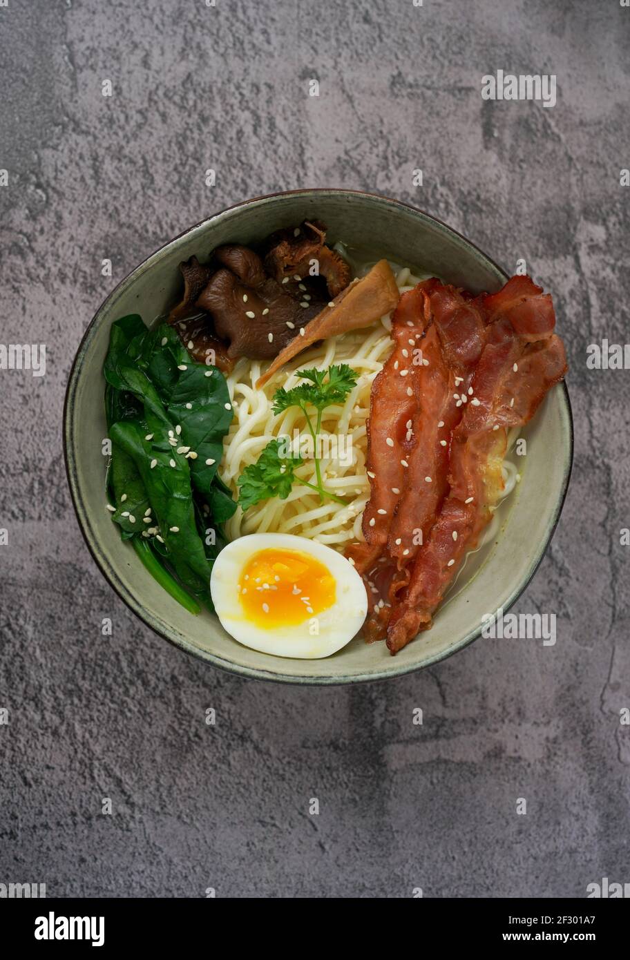 ramen noodles with bacon Stock Photo - Alamy