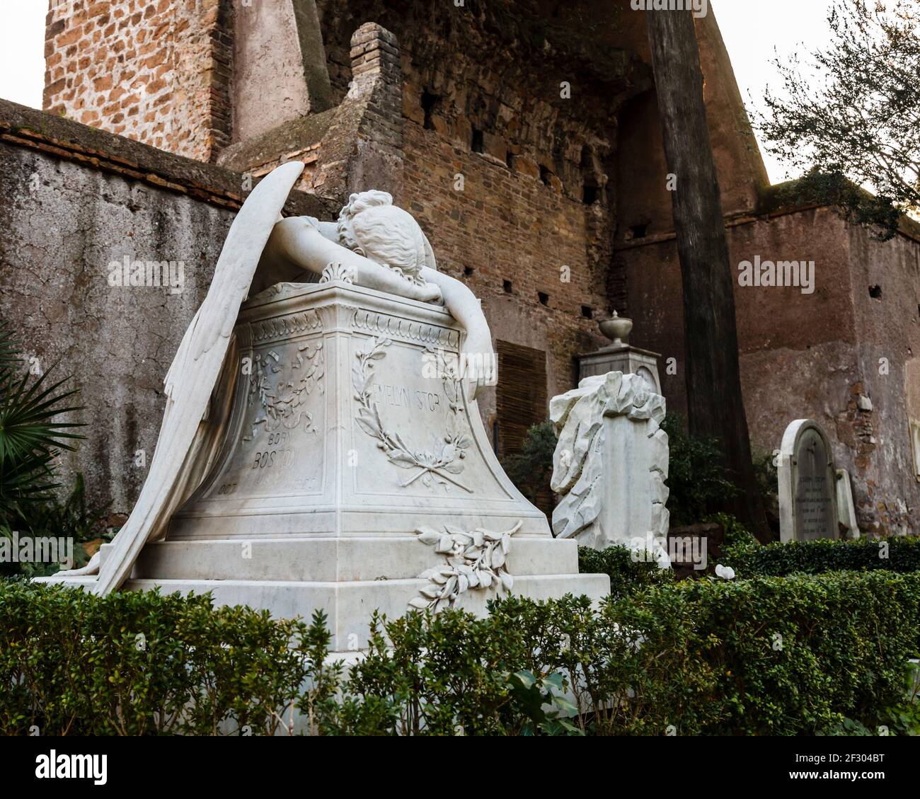 The Angel of Grief on the tomb of Evelyn Story and William Westmore Story in the Protestant Cemetery, Rome Stock Photo