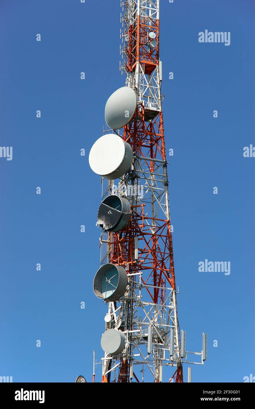 Modern communication tower (transmitter Stock Photo Alamy
