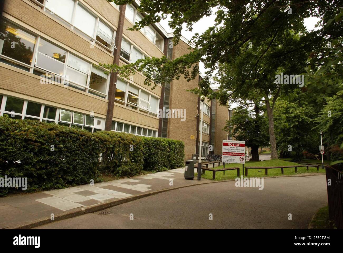 Holland park school...side entrance in Campden Hill. W8 pic David Sandison Stock Photo Alamy