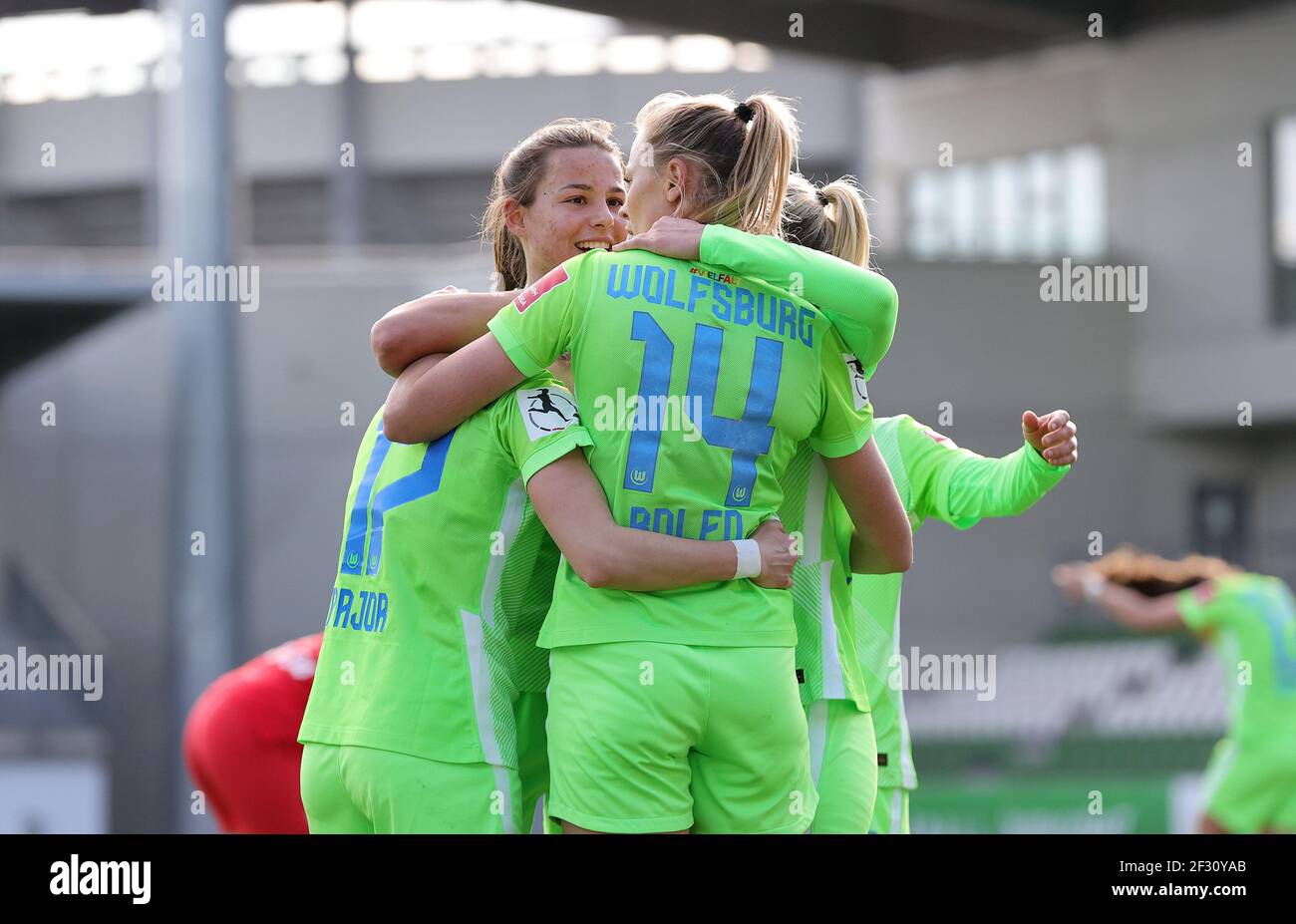 Womens Bundesliga Hi Res Stock Photography And Images Page 16 Alamy