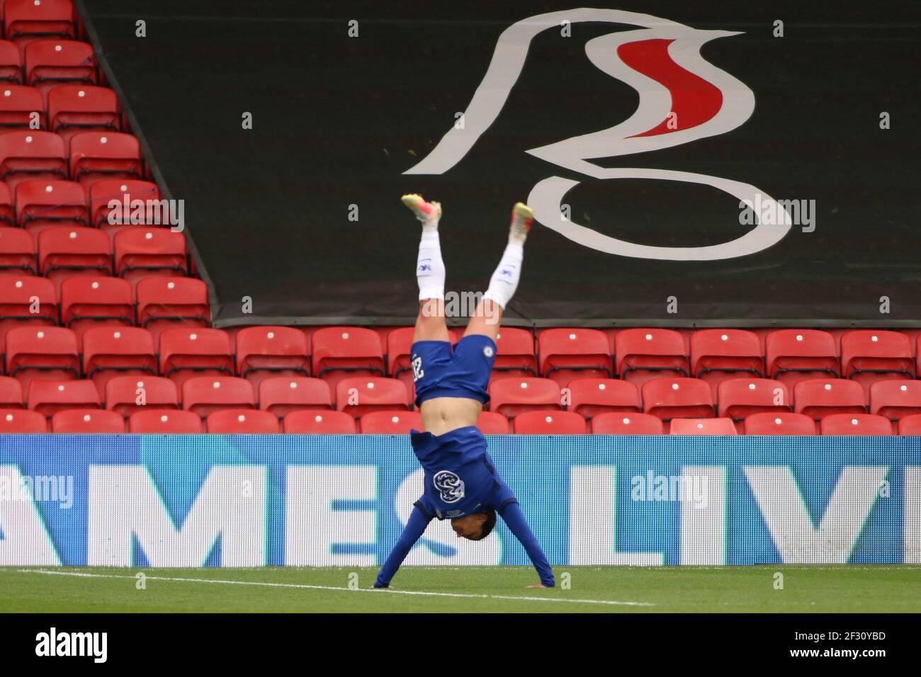Sam kerr backflip hi-res stock photography and images - Alamy