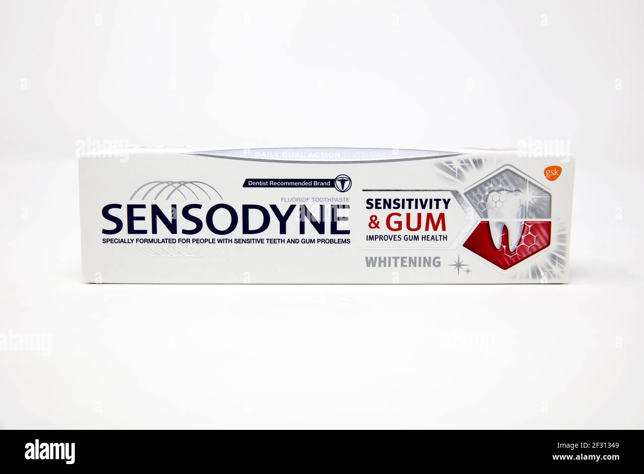 Sensodyne Sensitivity & Gum Whitening Toothpaste Stock Photo - Alamy
