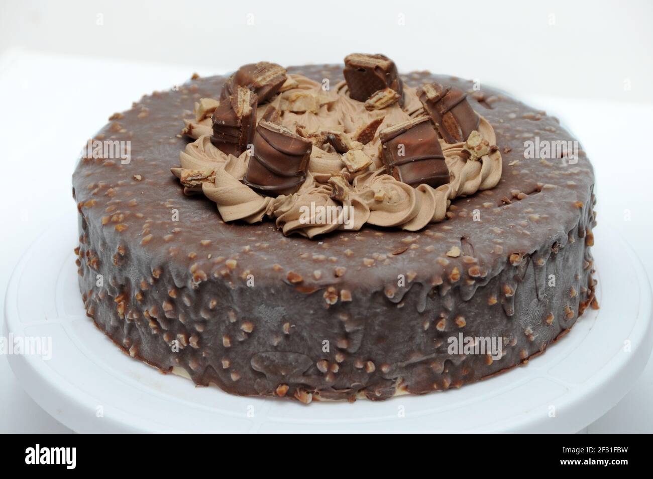 Discover 125+ ice cream cake austin super hot in.eteachers