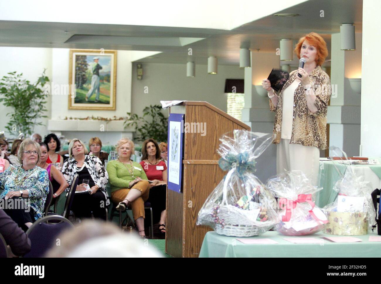 24 stephanie edwards hi-res stock photography and images - Alamy