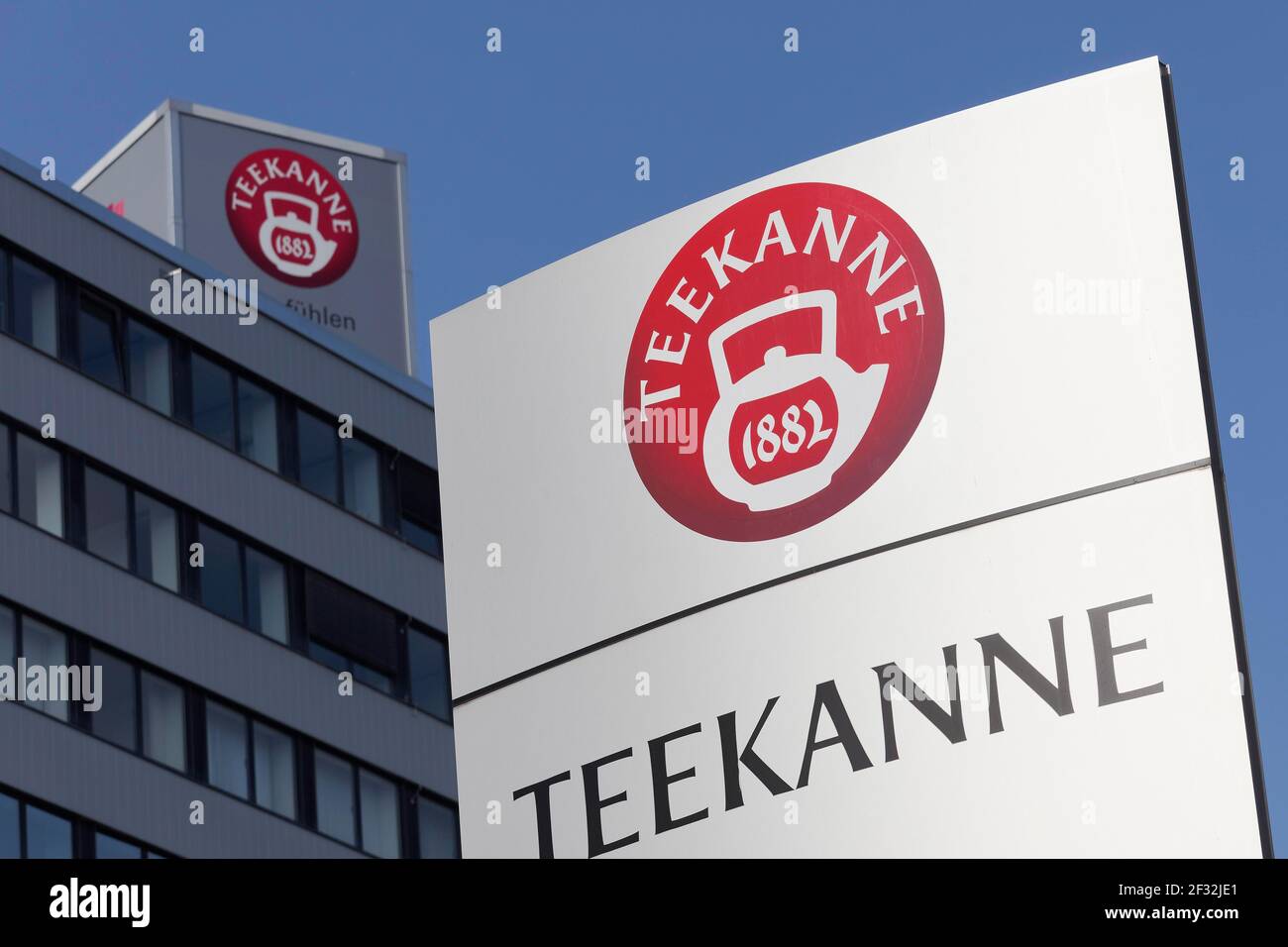 Teekanne logo hi-res stock photography and images - Alamy