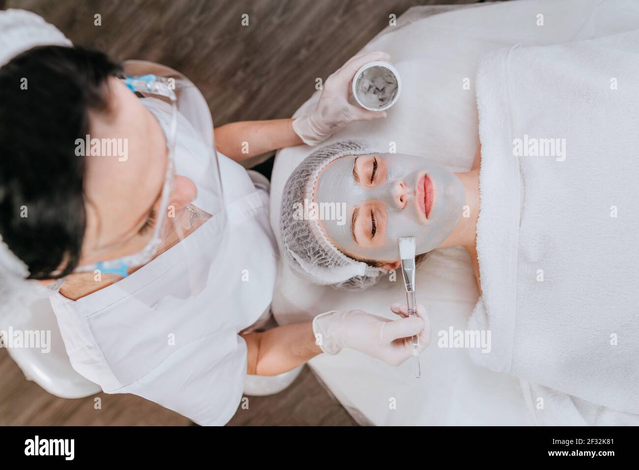 Clay facial hi-res stock photography and images - Alamy