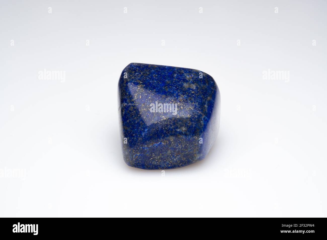 Deep blue pigment made from lapis lazuli deals