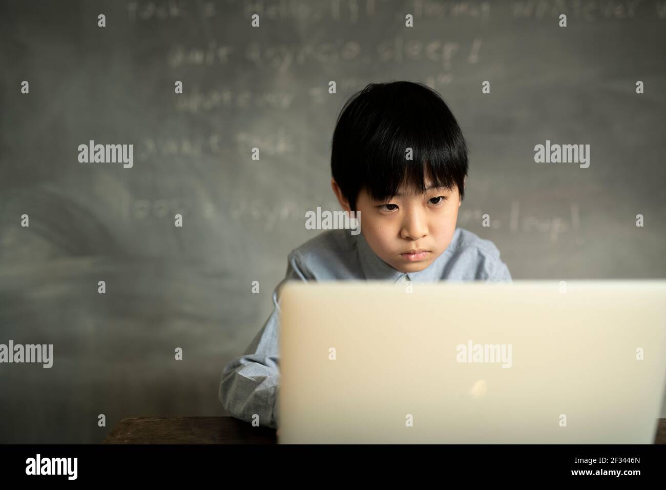 Programming learning hi-res stock photography and images - Alamy