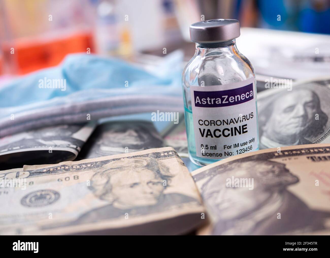 Coronavirus covid-19 experimental vaccine in a laboratory, conceptual image, fictitious experimental treatment Stock Photo