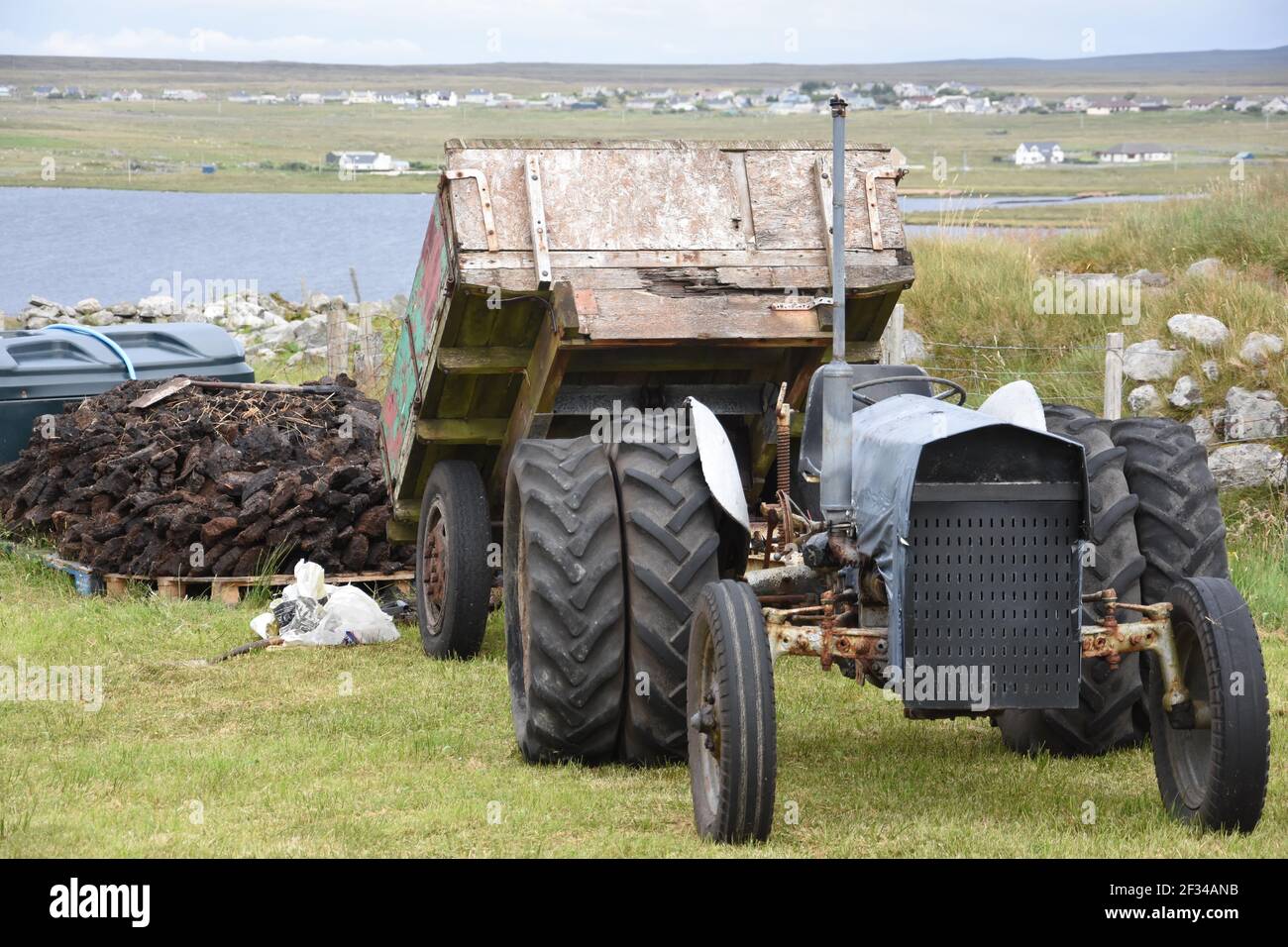 Tractor & Trailer of peats, Isle of Lewis, Western Isles, Scotland Stock Photo