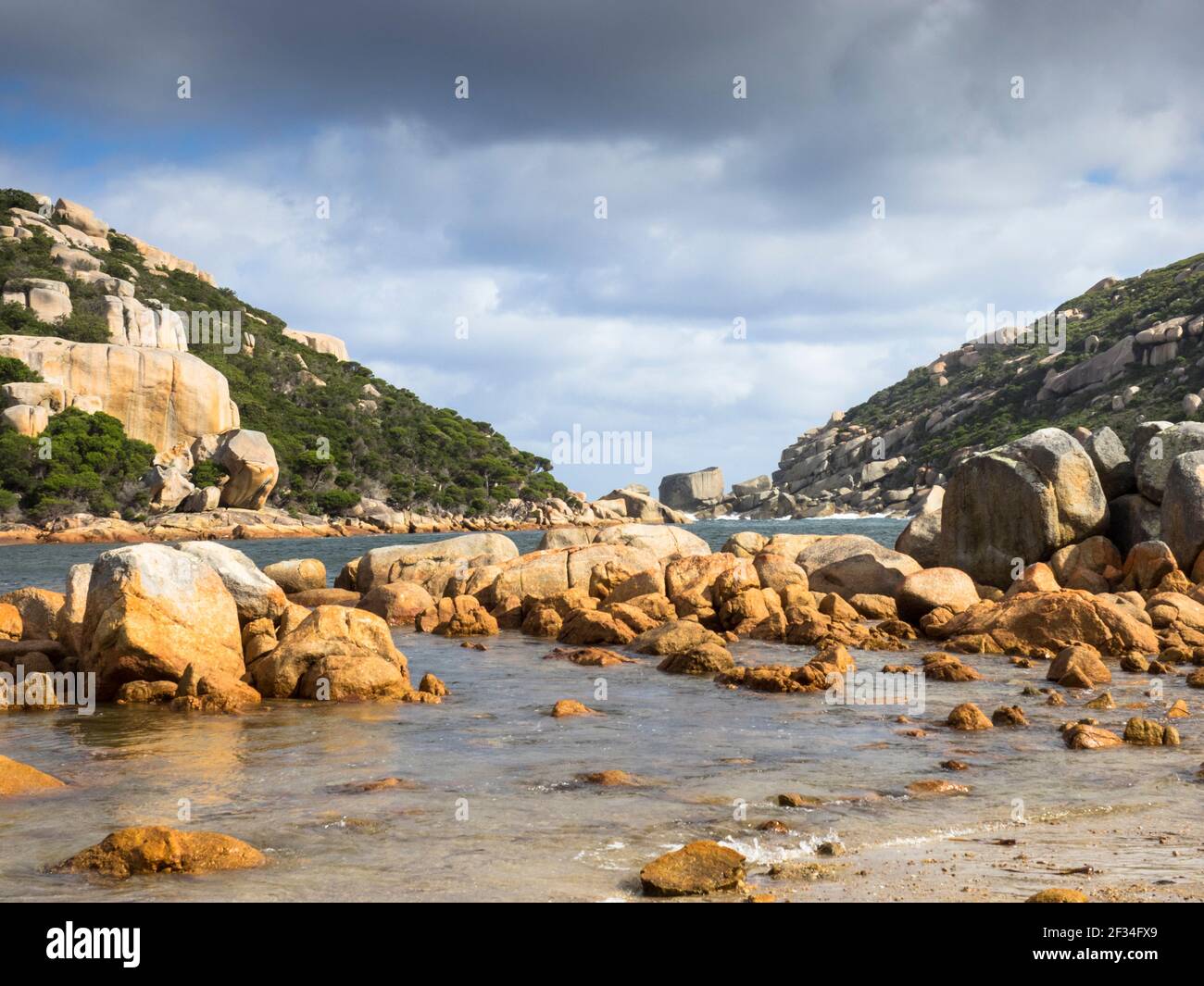 Rocky river inlet hires stock photography and images Alamy