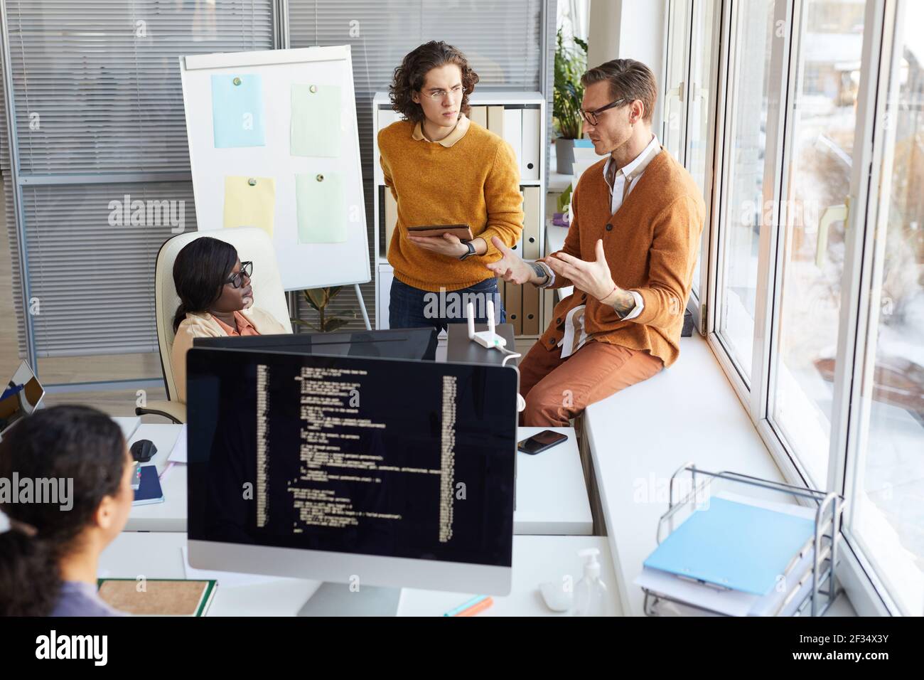 Data computer scientist collaboration hi-res stock photography and ...