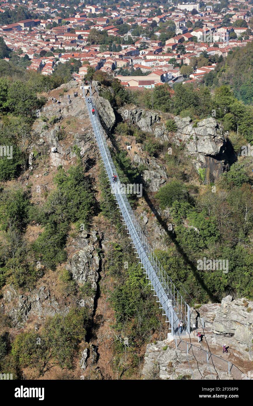Mazamet (south of France): the Mazamet footbridge, a 140m-long aerial walkway that crosses the Arnette Gorges at a height of 70m high Stock Photo
