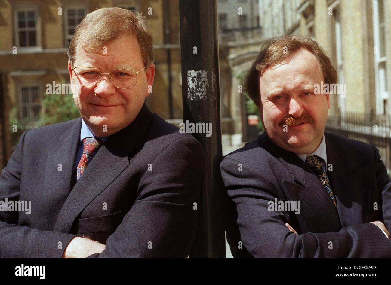 DR JOHN KING , CHIEF EXECUTIVE (LEFT) AND GEOFFREY ELLIOT, CHIEF ...