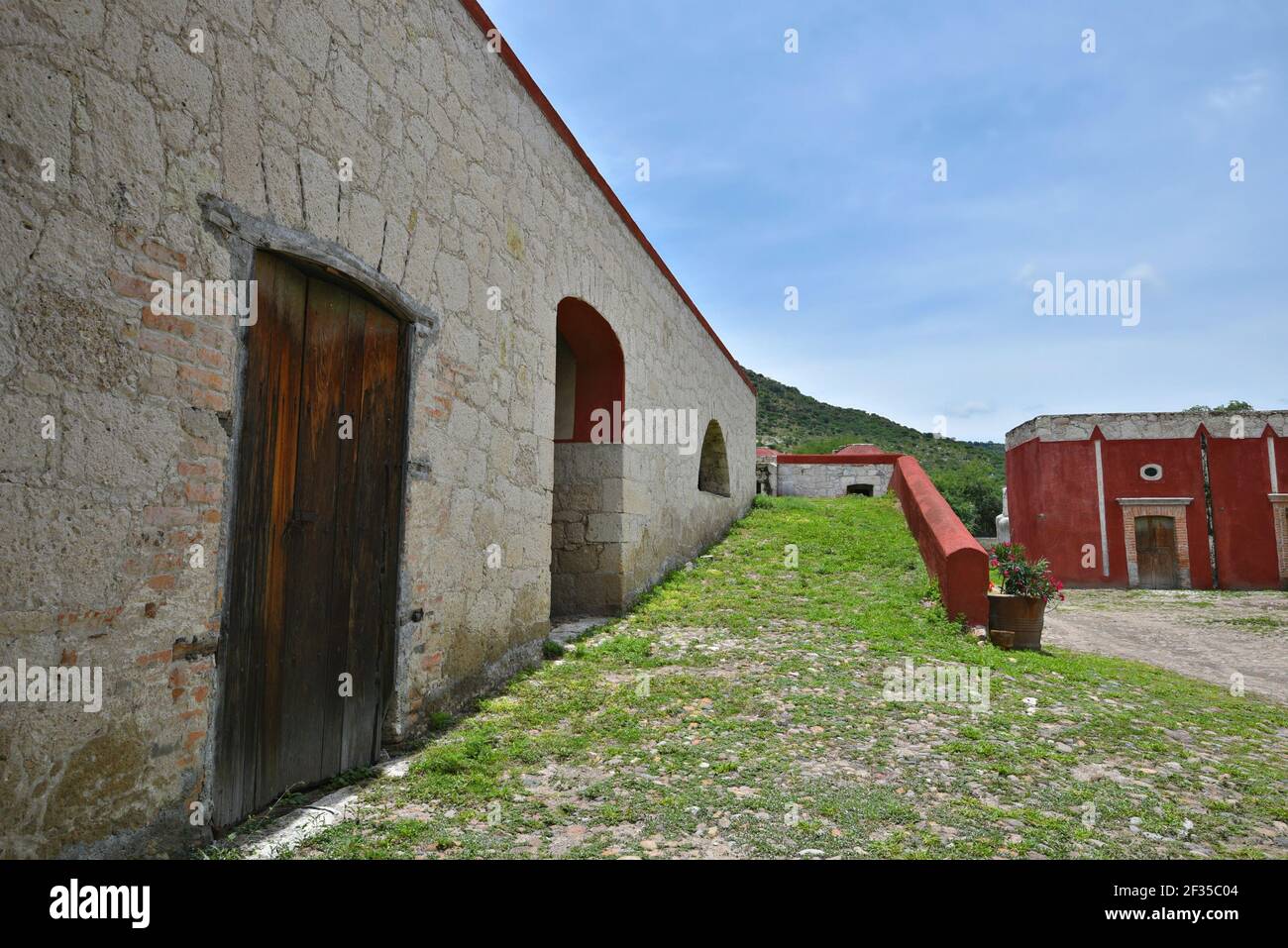 Landscape with abandoned Colonial buildings on the grounds of the ex-hacienda Carranco in San Luis Potosí Mexico. Stock Photo
