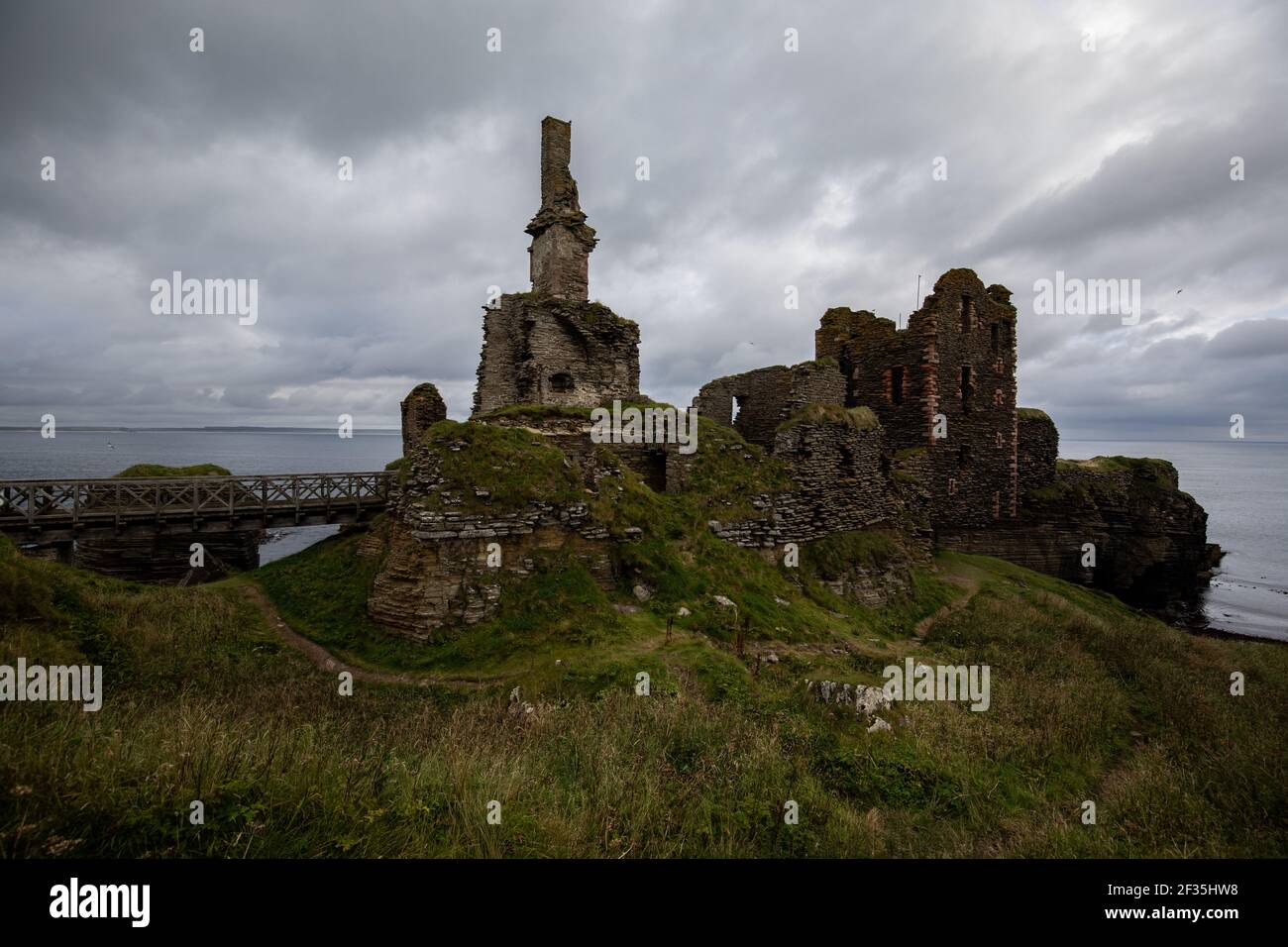 Castle Sinclair Girnigoe in Wick, Scotland Stock Photo