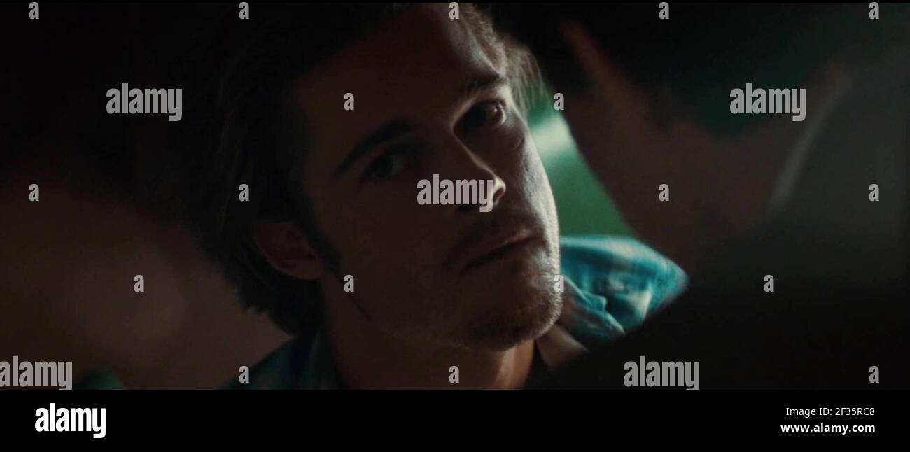 Los Angeles.CA.USA. Brad Pitt and Harvey Keitel in a scene in (C) MGM