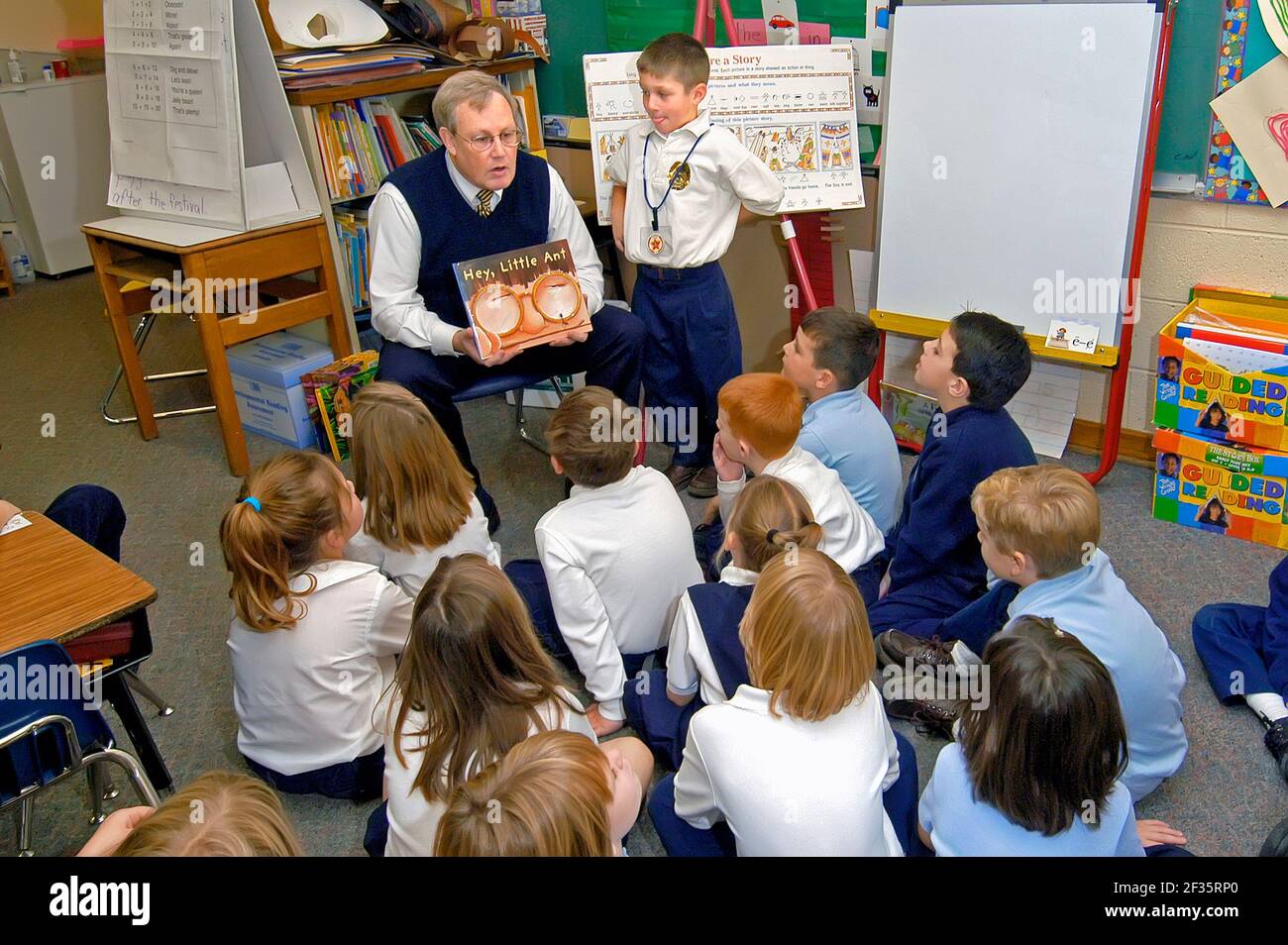 Teacher mentor elementary classroom hires stock photography and images Alamy