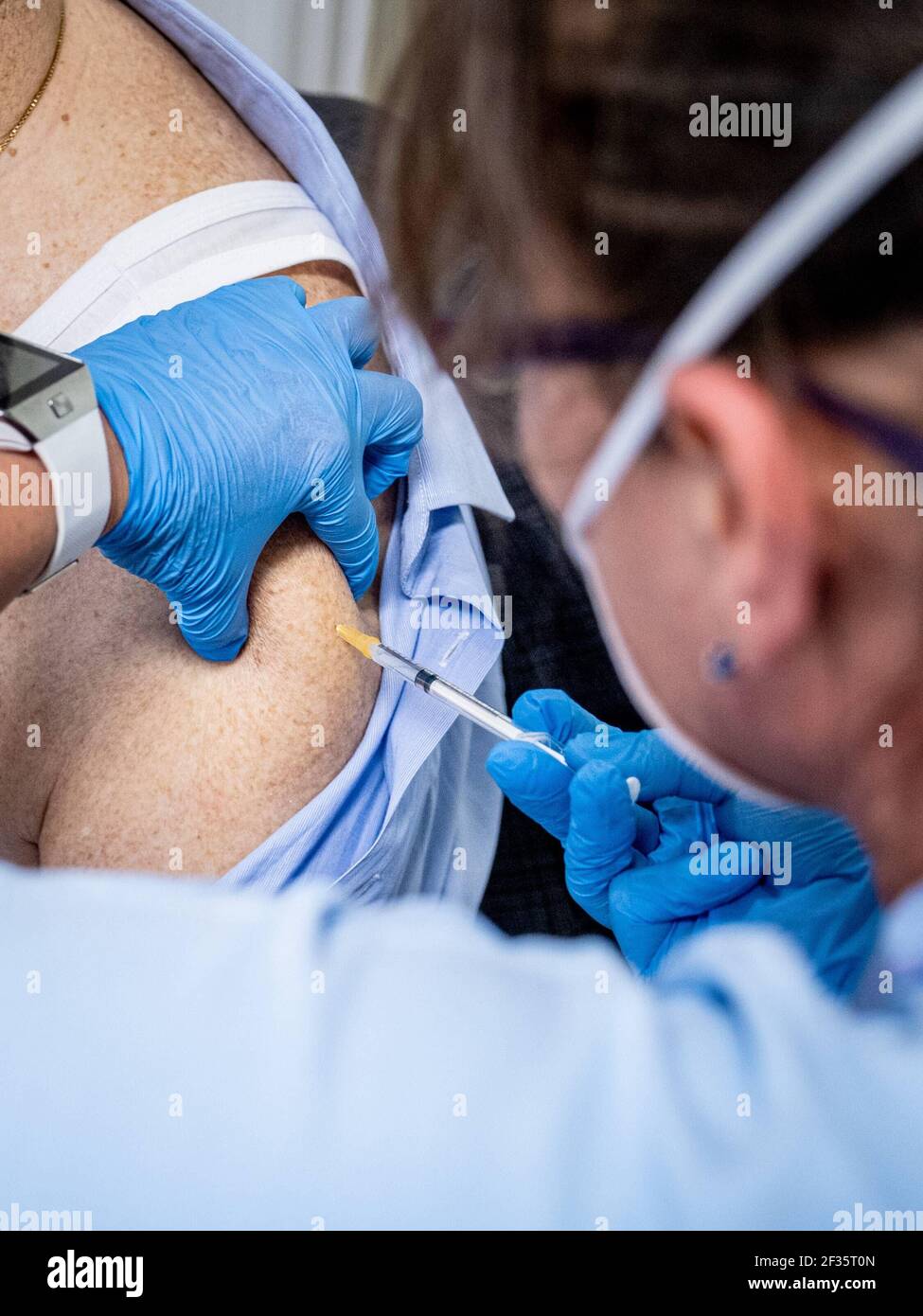 Photo Repertoire Italy 15th Mar 21 Milan Start Of The Anti Covid 19 Vaccination Campaign For The Over 80s At The Niguarda Hospital Vaccino Pfizer Over 80 Milan 21 02 18 Marco Passaro Ps Photo Repertoire Italy 15th Mar 21 Milan Start Of The Anti Covid 19 Vaccination Campaign For The Over 80s At The Niguarda Hospital Vaccino Pfizer Over 80 Milan 21 02 18 Marco Passaro Ps