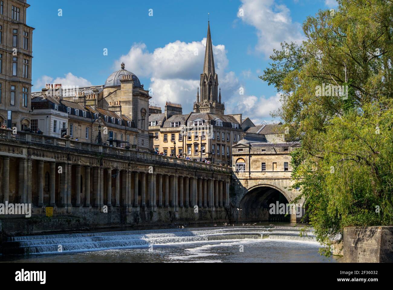 A view of Pulteney Bridge, Bath, Somerset, UK looking down the river Avon Stock Photo