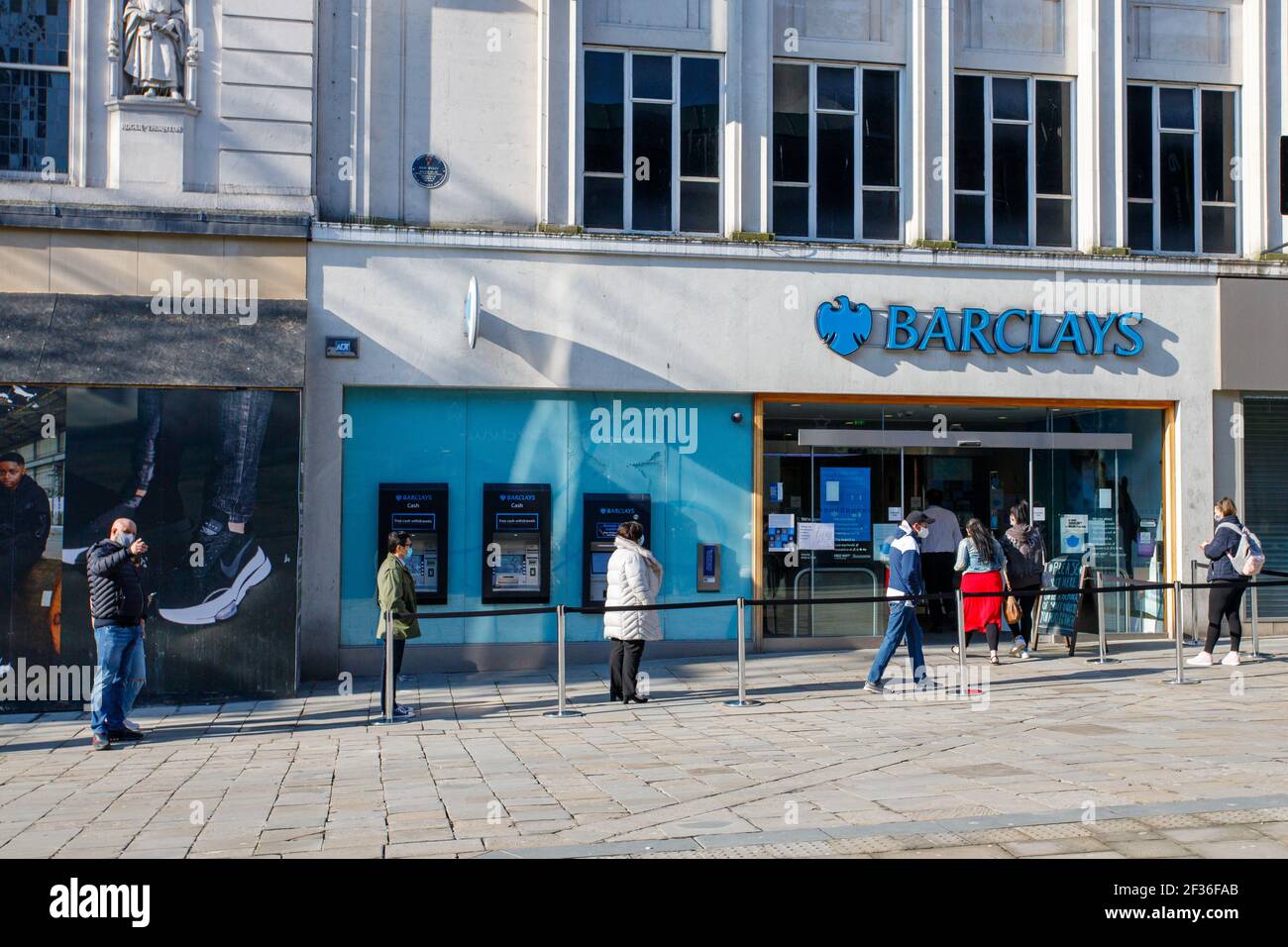 Newcastle high street closed hires stock photography and images Alamy