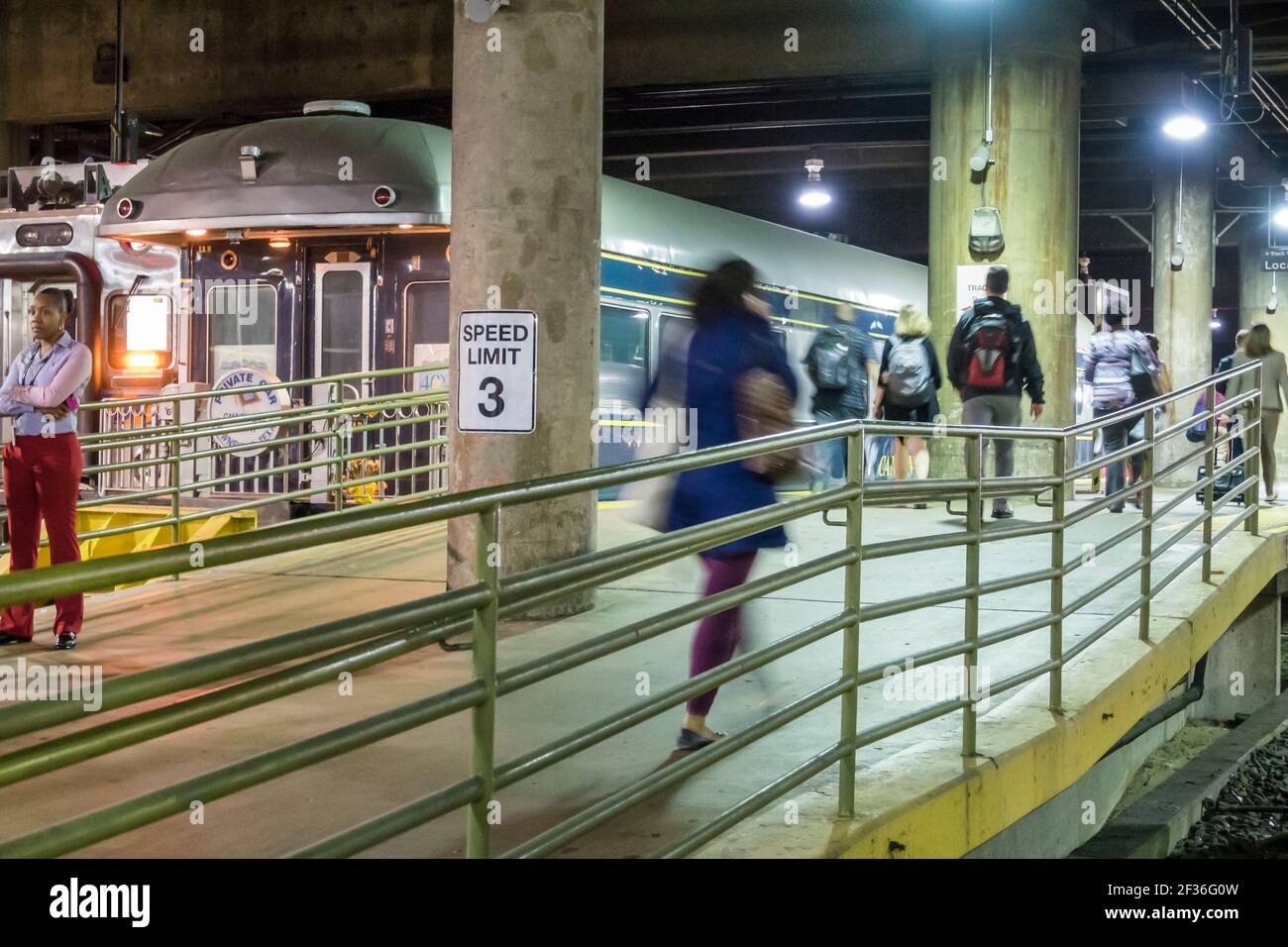 Washington DC,Union Station,railroad train terminal tracks platform