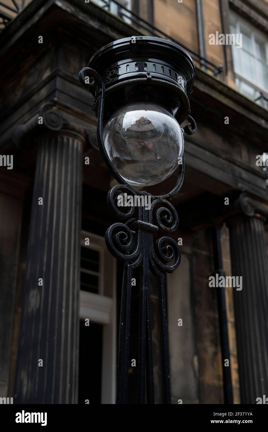 Old fashioned street lamps in the Newtown area of Edinburgh Stock Photo