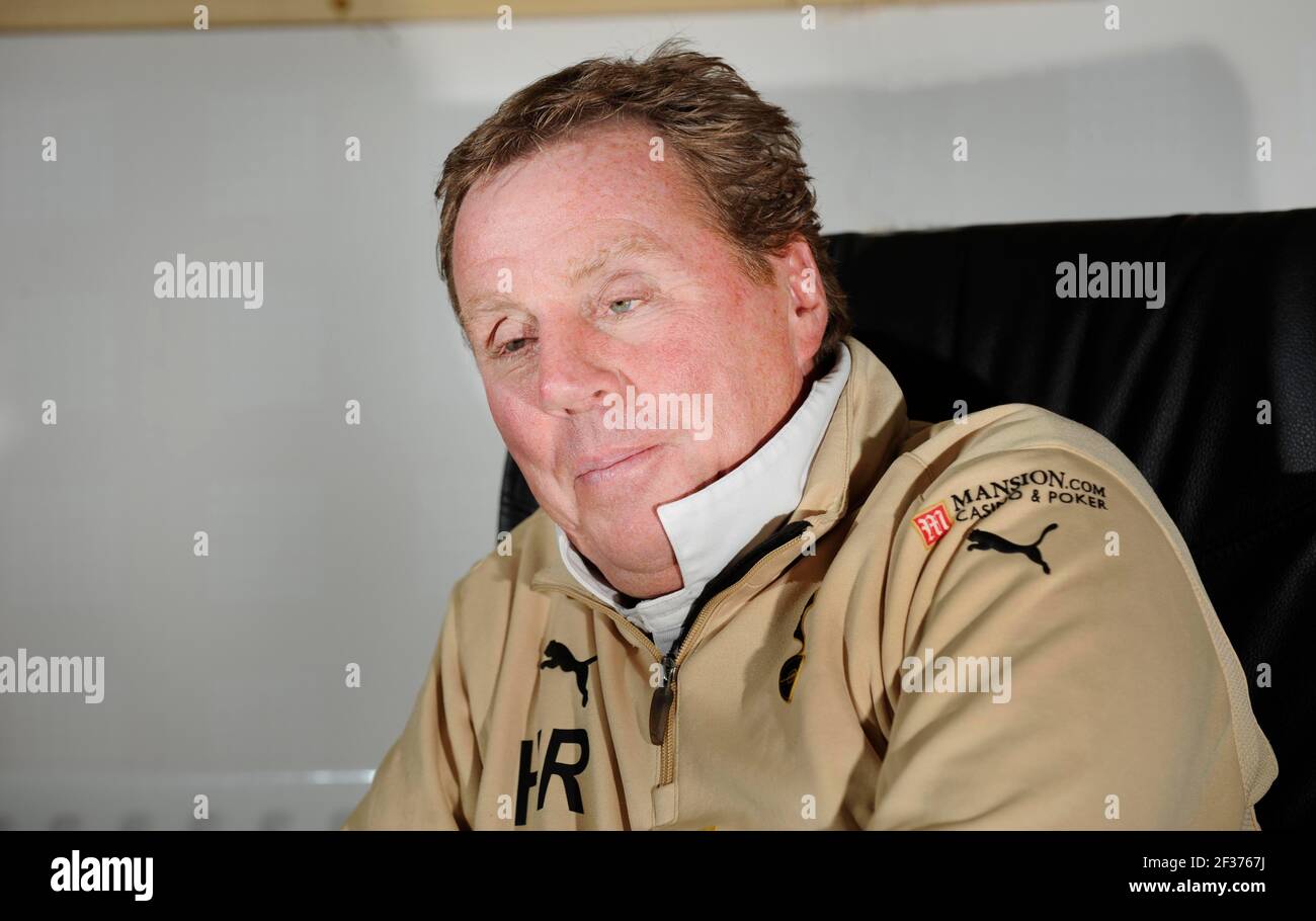 HARRY REDKNAPP  MANAGER OF SPURS. 21/11/2008. PICTURE DAVID ASHDOWN Stock Photo