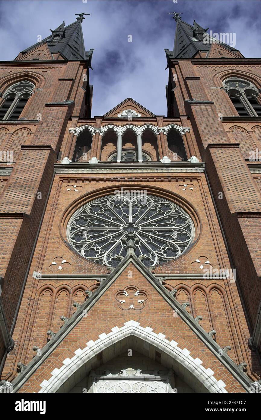 Sweden, Schweden; Uppsala Cathedral - Exterior; Dom zu Uppsala - Aussenansicht; Facade with two towers and rose window. Die Fassade mit zwei Türmen. Stock Photo